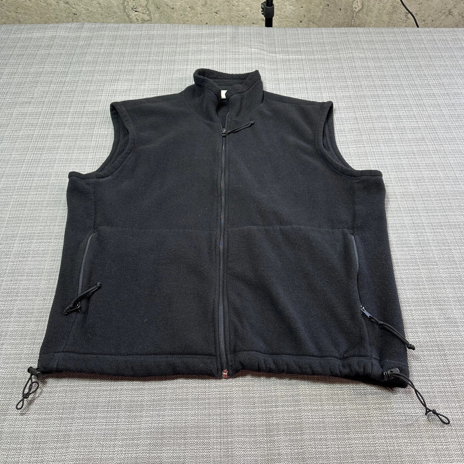 Vintage REI Vest Men XL Black Full Zip Polartec Drawcord Waist USA made Gorpcore