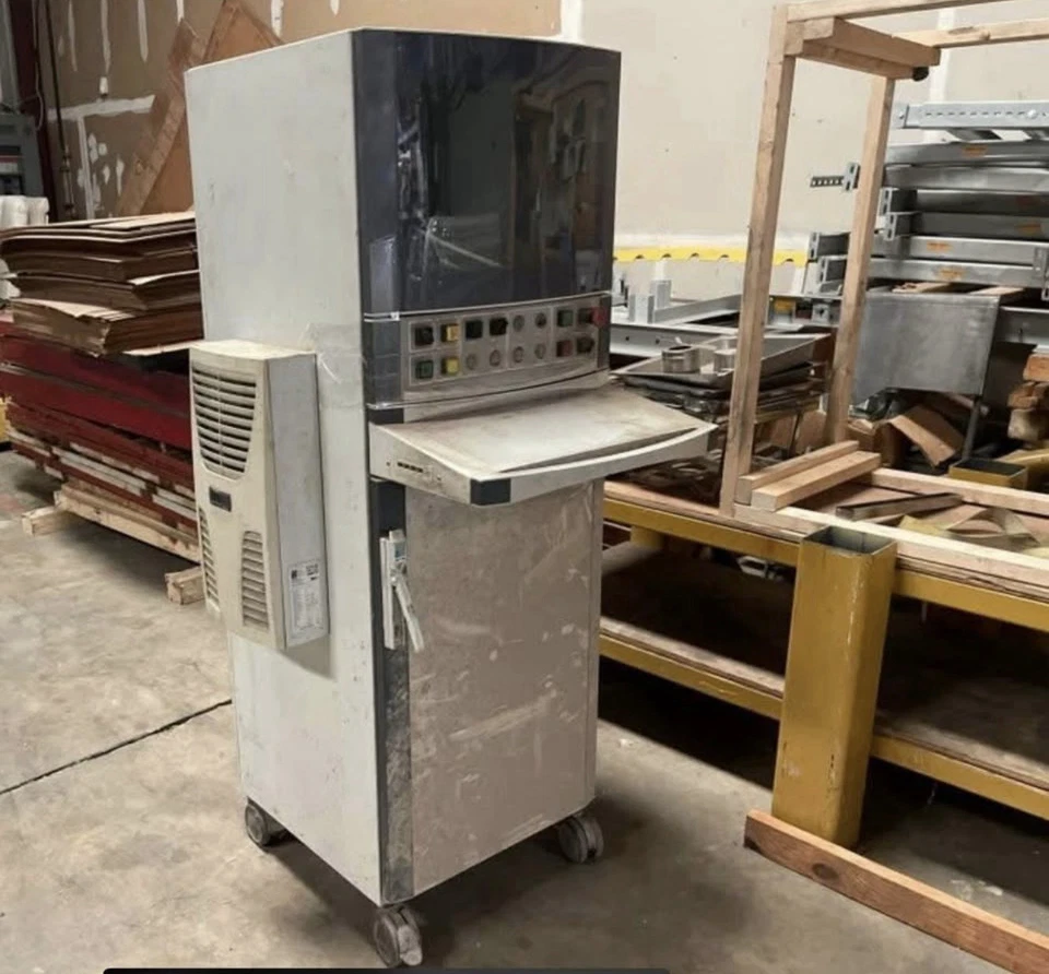 Máquina de corte por chorro de agua Calypso 60.000 psi Foto 3 de 4