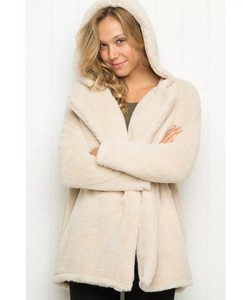 brandy melville fluffy jacket