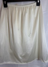Women's Vintage Vassarette Half Slip Deadstock NWT Size M 20  Pearl Ecru
