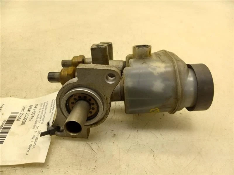 01-07 TOYOTA SEQUOIA SR5 4.7L 4X4 EN MONTAJE CILINDRO MAESTRO FRENO Foto 2 de 4