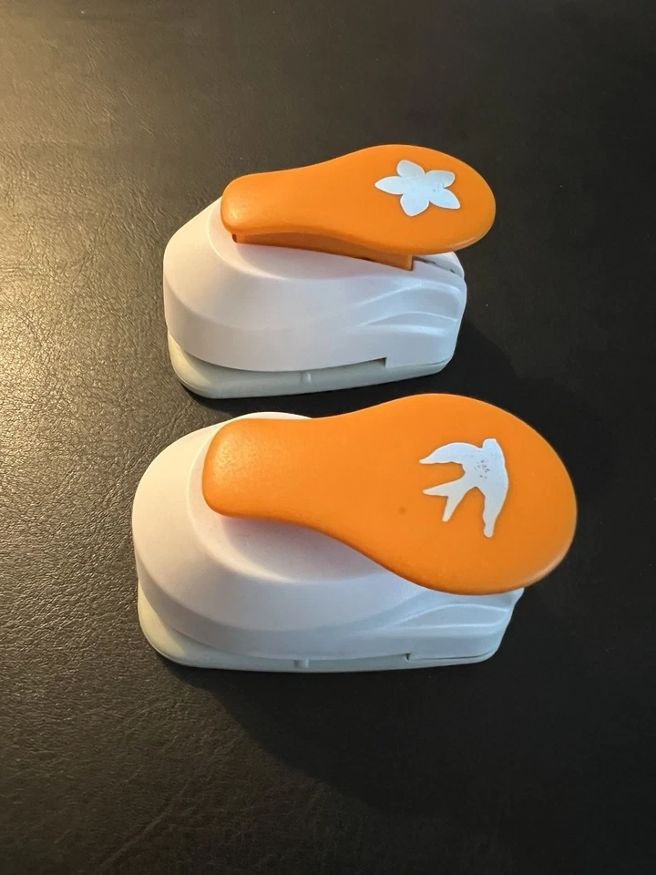 Lote de papel artesanal Fiskars pequeña flor y paloma palanca pájaro paz Foto 2 de 4