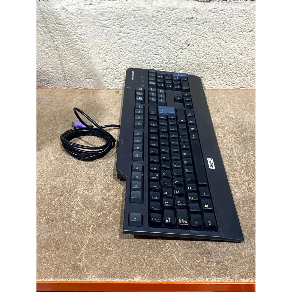 Vintage Lenovo KB-0225 Gaming Keyboard Black PS/2 Wired QWERTY (Standard) for PC - Image 4 of 4
