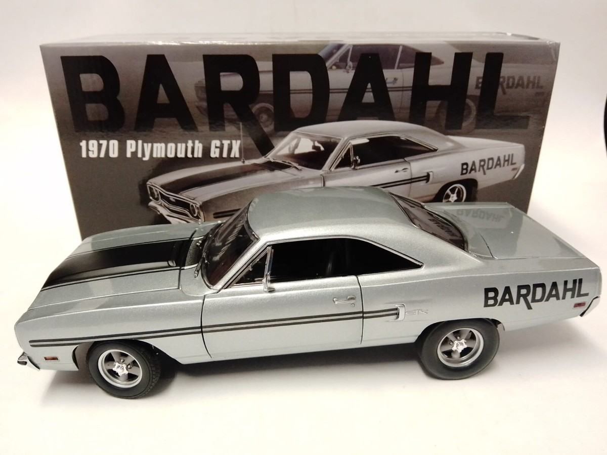 稀少gmp製品 Plymouth 1970 Gator Grain GTX 1台 GMP 1/18 TAN/BLACK 1970 PLYMOUTH GATOR GRAIN GTX VERY NICE