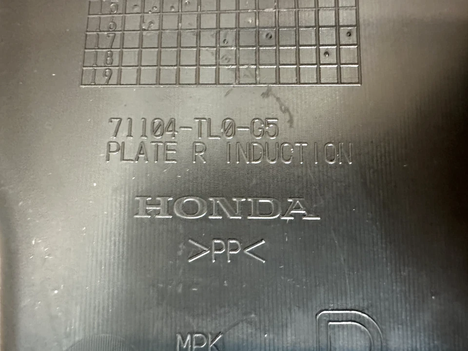 Cubierta de luz antiniebla parrilla inferior delantera derecha Acura TSX 2012-14 PIEZA ORIGINAL # 71117-TL0-G5 Foto 4 de 4