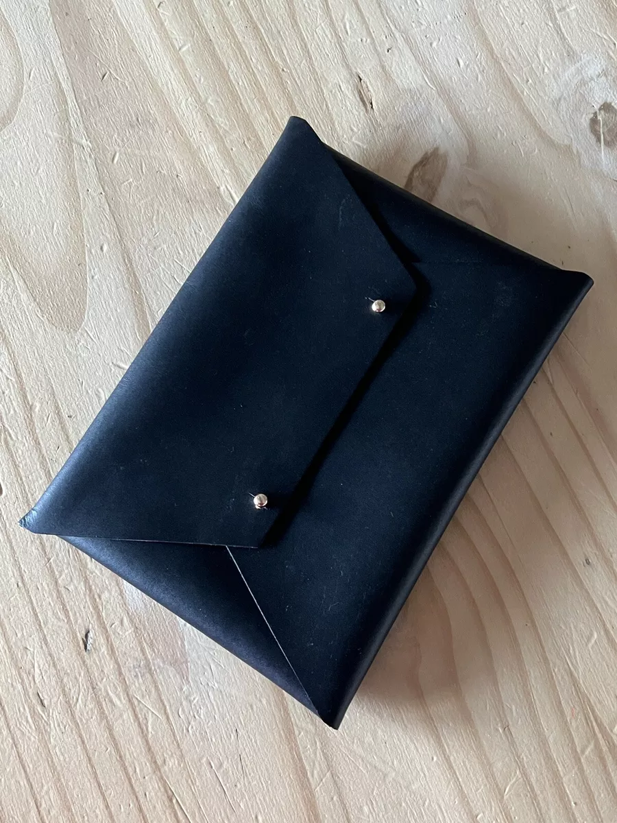 Tribe alive leather 2025 clutch