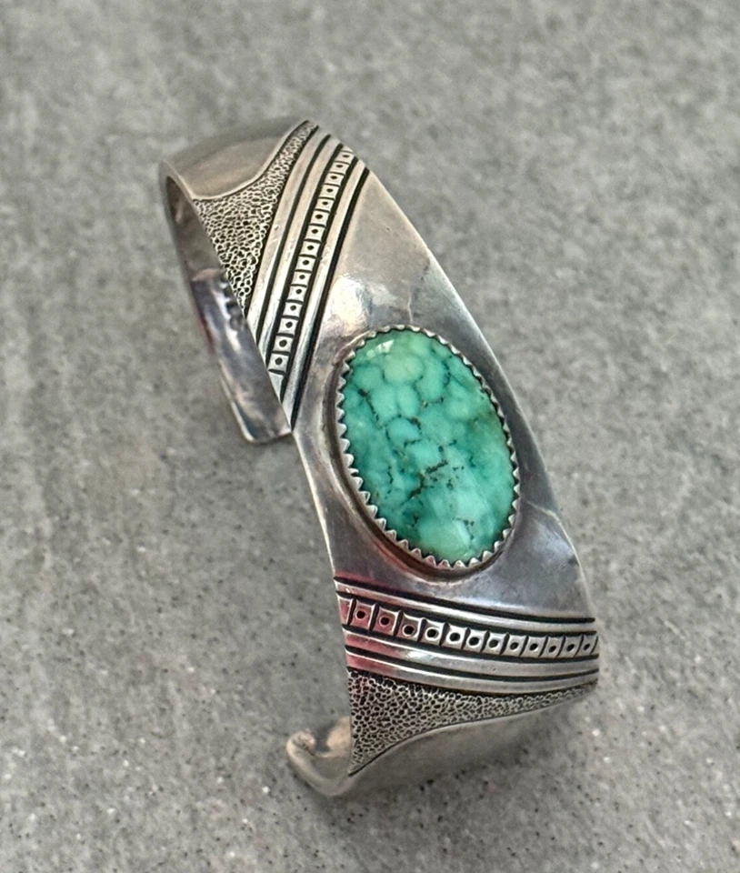 Vintage KEWA RODERICK & MARILYN TENORIO Birdseye Turquoise Sterling Bracelet 39g - Image 2 of 4