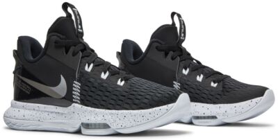 Nike LeBron Witness 5 Black/White Lakers LeBron James