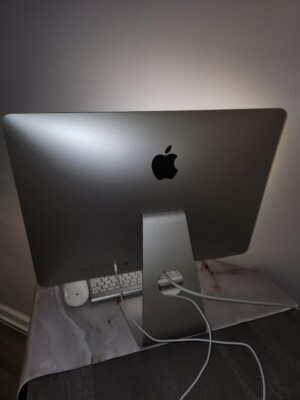 Apple iMac 21.5