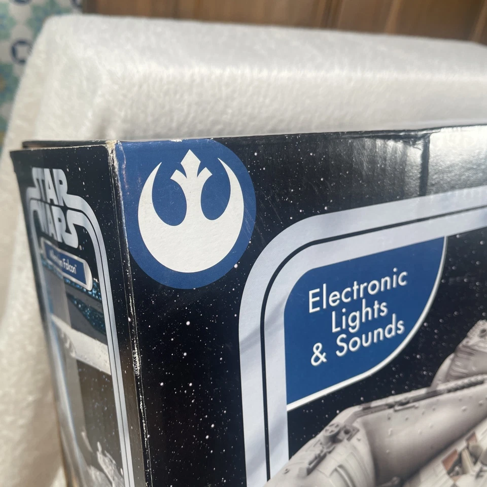 Star Wars Millennium Falcon Lights & Sounds The Original Trilogy Collection 2004 - Bild 4 von 4