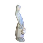 Lladro figurine Spain Nao Daisa Vtg Sculpture Statue Nun Basket flowers woman — photo 5