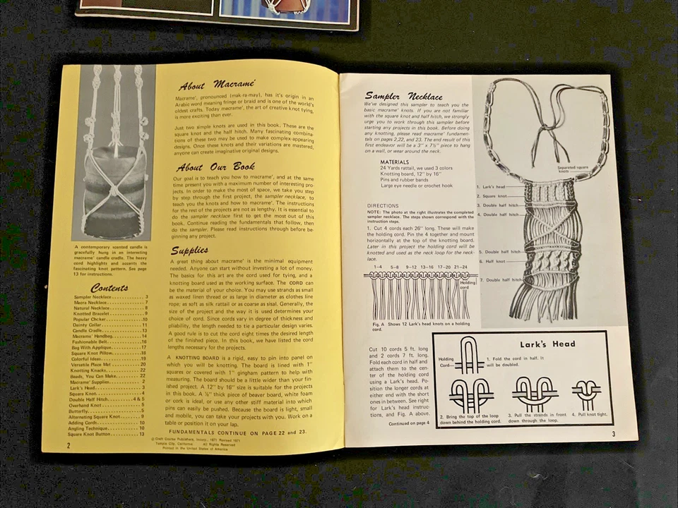 Lote De Colección De Libros De Macramé Y Folletos De Instrucciones Años 70 Foto 2 de 4