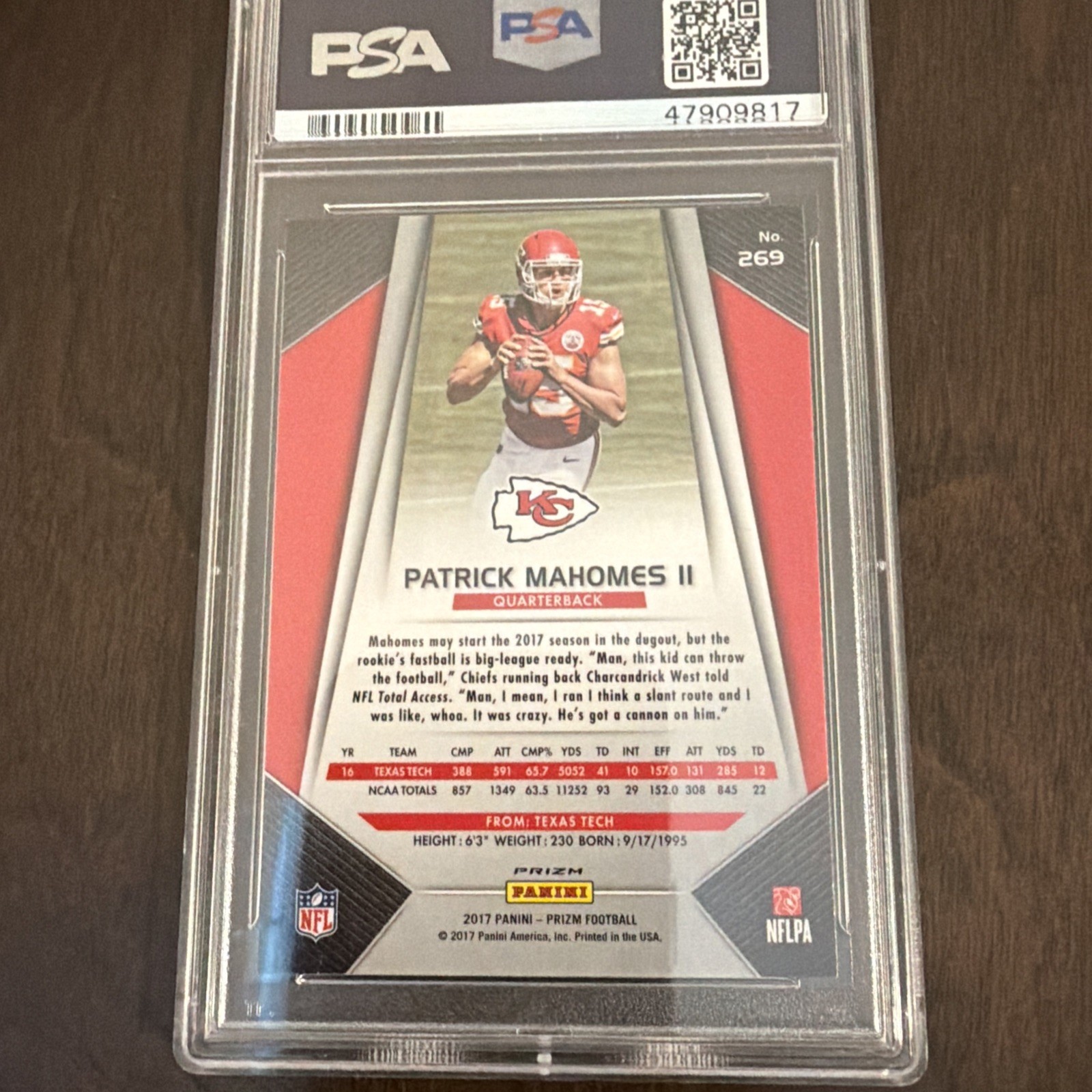 2017 Prizm Patrick Mahomes Silver Prizm Rookie Card RC #269 PSA 8 NM/Mint Chiefs view 2
