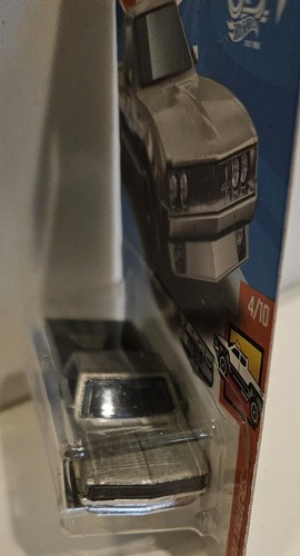 HOT WHEELS 2018 ZAMAC EDITION HW HOT TRUCKS SERIES DATSUN 620 - Picture 8 of 9
