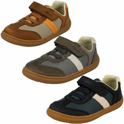 Kleinkind Jungen Clarks Haken & Schlaufe elastische Spitze Leder Schuhe Flash Step T