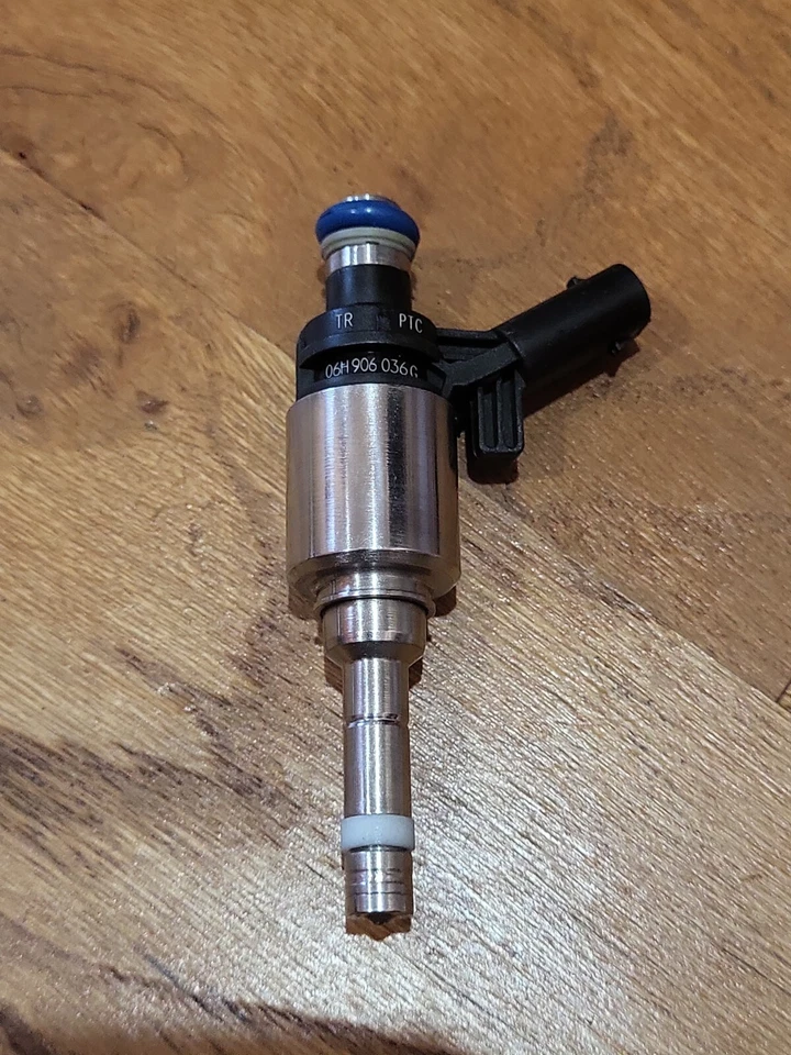 4X 06H906036G inyectores de combustible BOSCH aptos para Audi A4 TT VW Jetta Golf CCTA 2.0T Foto 3 de 3