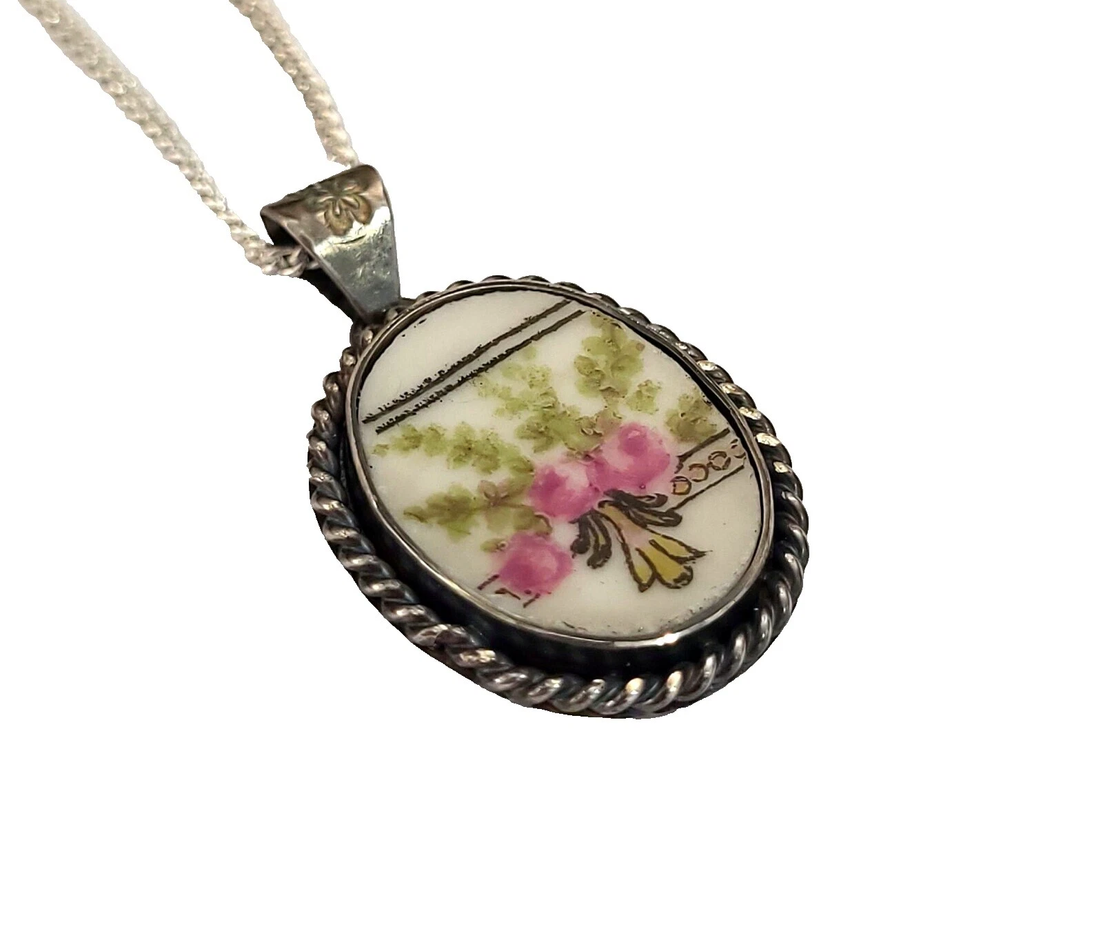 Collares y colgantes artesanales de porcelana