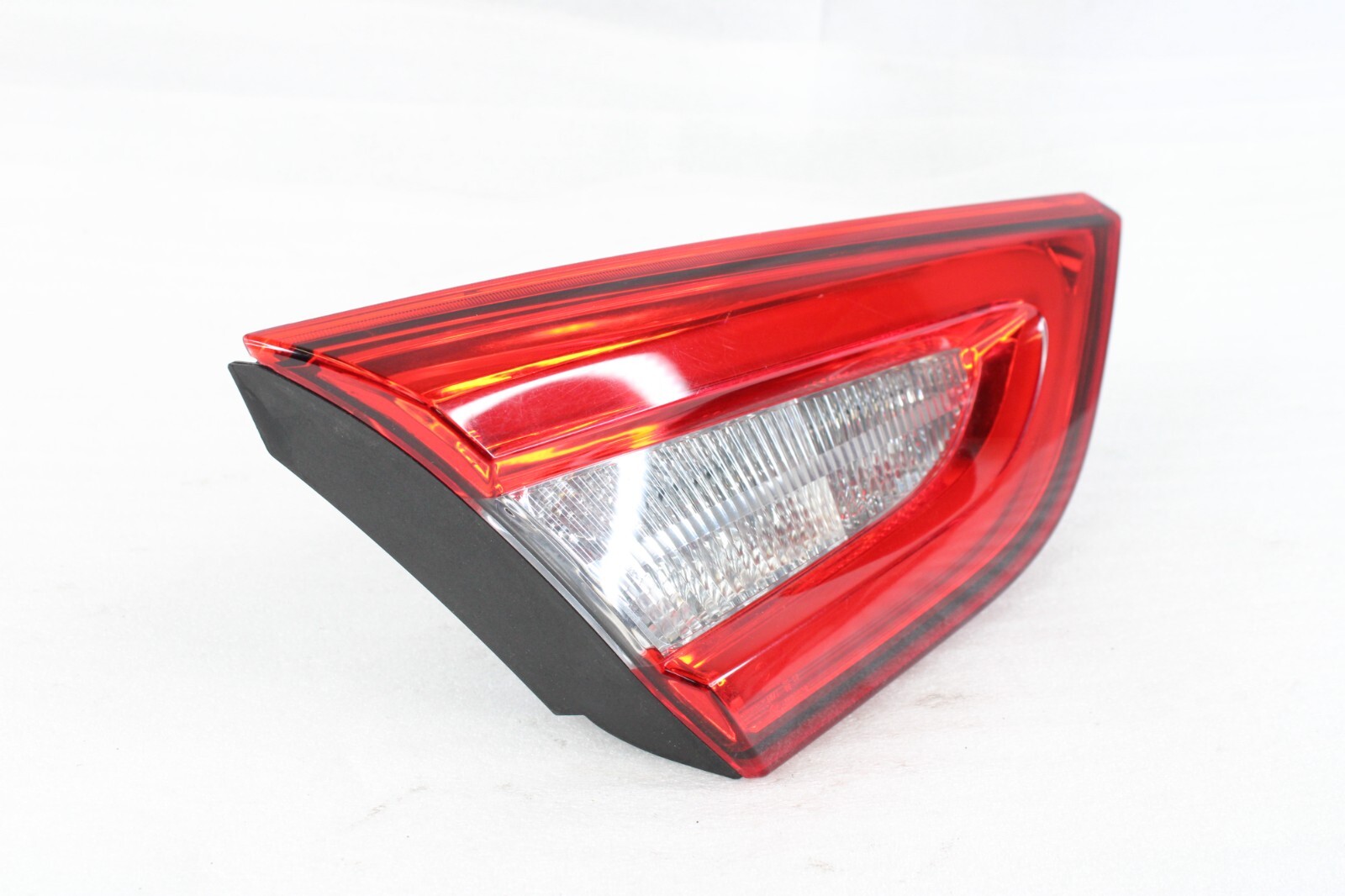 MASERATI QUATTROPORTE REAR LEFT SIDE INNER TAILLIGHT LIGHT LAMP OEM 2014-2020