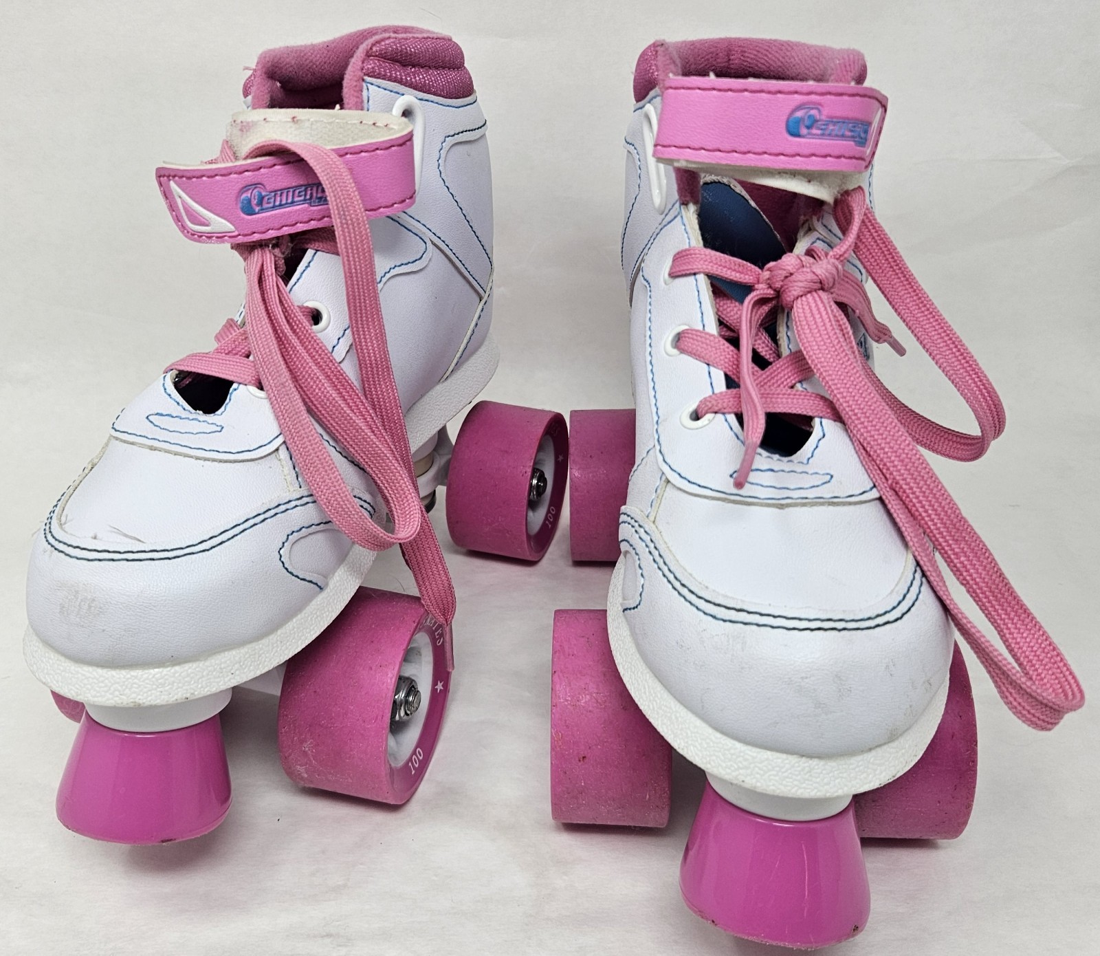 Chicago Skates Quad Roller Skates Indoor/Outdoor White/Pink