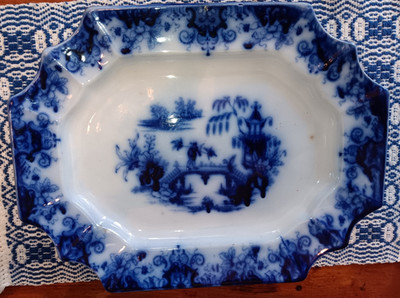 Antique 14'' Flow Blue Platter With Oriental Scene c.1850
