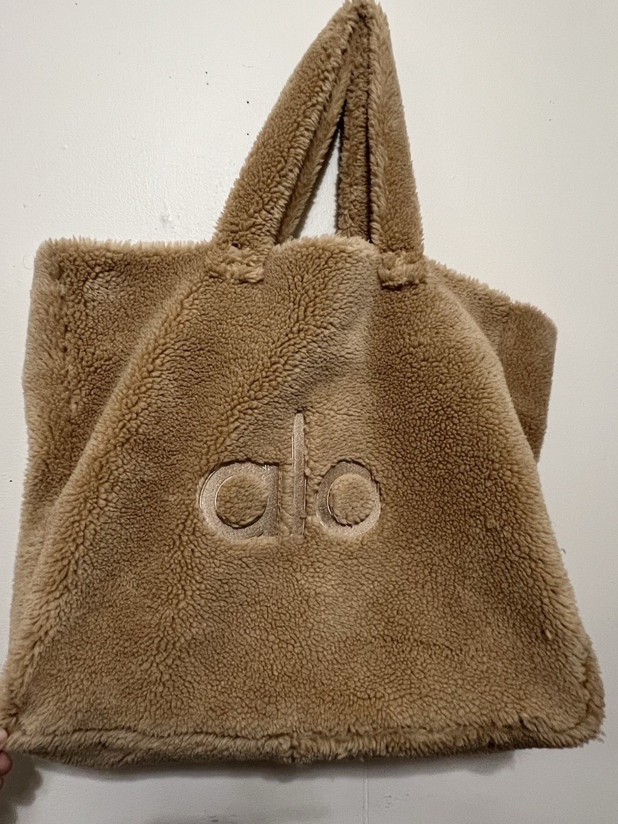 alo★新品タグ付き シェルパ ウエストポーチ ボア ファー ALO Foxy Sherpa Tote | eBay