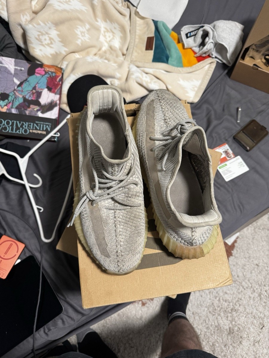 adidas Yeezy Boost 350 V2 Lundmark Non-Reflective FU9161  display picture 1