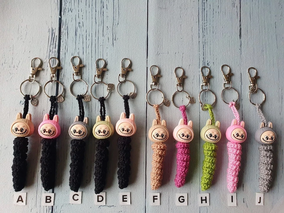 LABUBU Glückswürmchen, Glücksbringer, Schlüsselanhänger,Taschenbaumler handmade