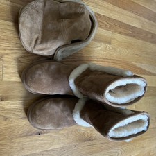 UGG Women's Classic Sherpa Stripe Boots Plus Matching Cap