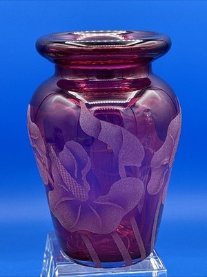 Vintage Correia Signed Art Glass Vase  84 Ltd Edition Etched Cranberry 5  Floral