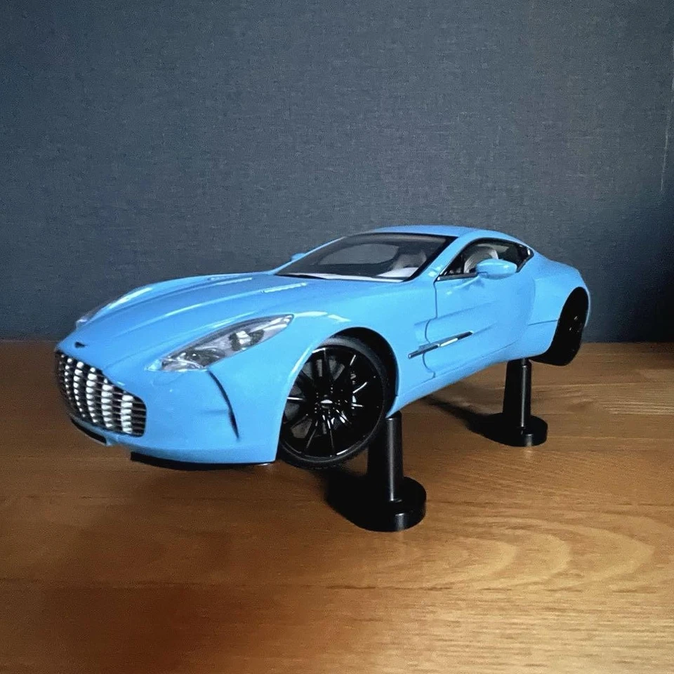 AUTOART Aston Martin One-77 1/18 modèle moulé sous pression bleu avec portes ... - Photo 4/4