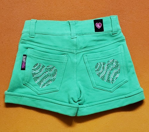 NWT Girls Green Shorts Size 5 - Picture 2 of 4