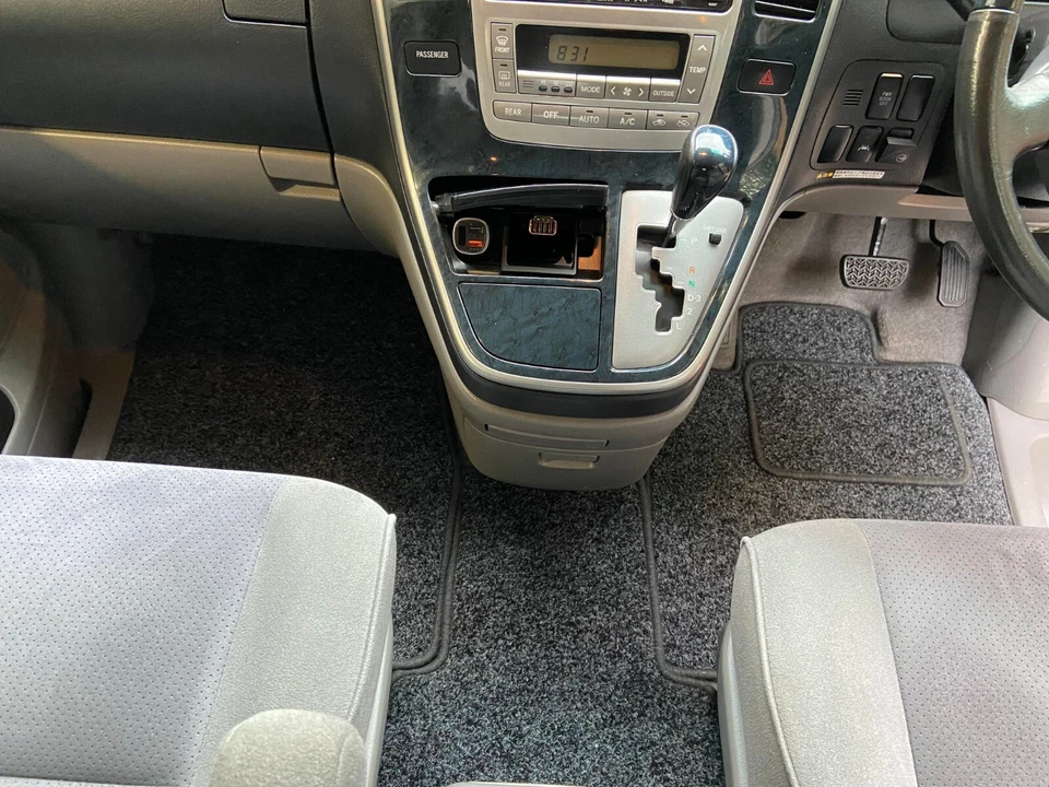 Toyota Alphard 10 & 20 Series Cover Mats - Image 3 of 4