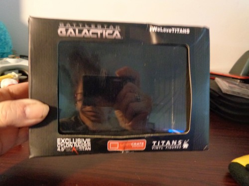 Battlestar Galactica Cylon 4.5" Scar Titan Loot Crate Figure Collectable - Picture 3 of 10