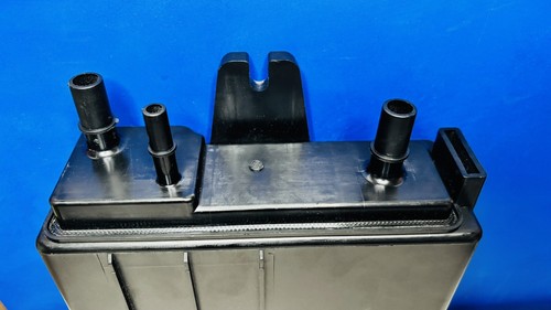Vapor Canister 911-149 for Chevrolet Tahoe GMC Yukon Cadillac Escalade CTS 04-16 - Picture 2 of 4