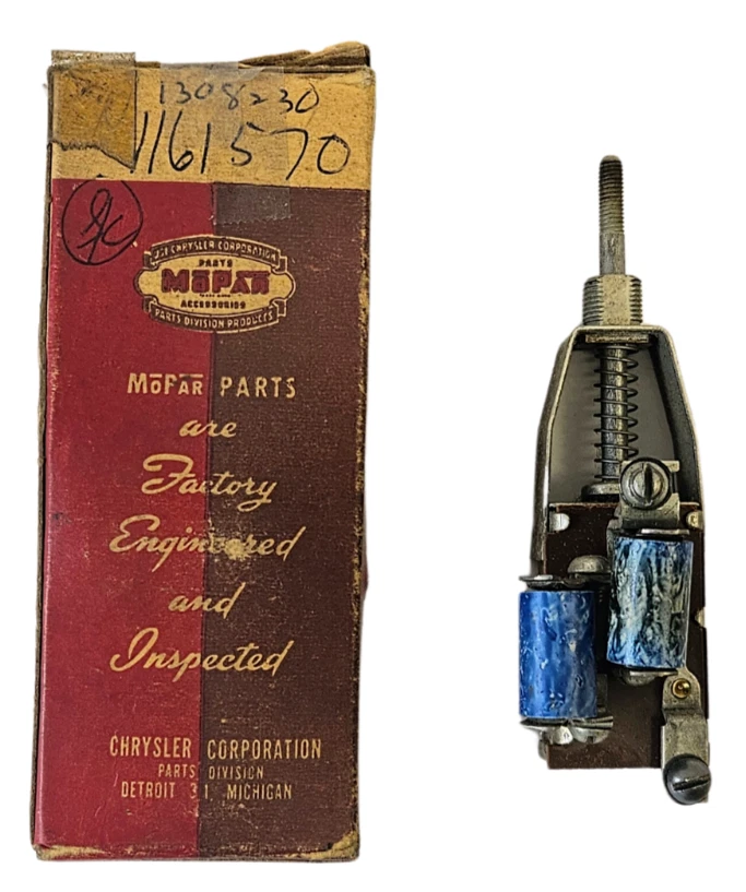 Interruptor de soplador de calefacción Plymouth Dodge Desoto Chrysler Royal 1940-1948 1161570 Nuevo de Lote Antiguo Foto 2 de 4