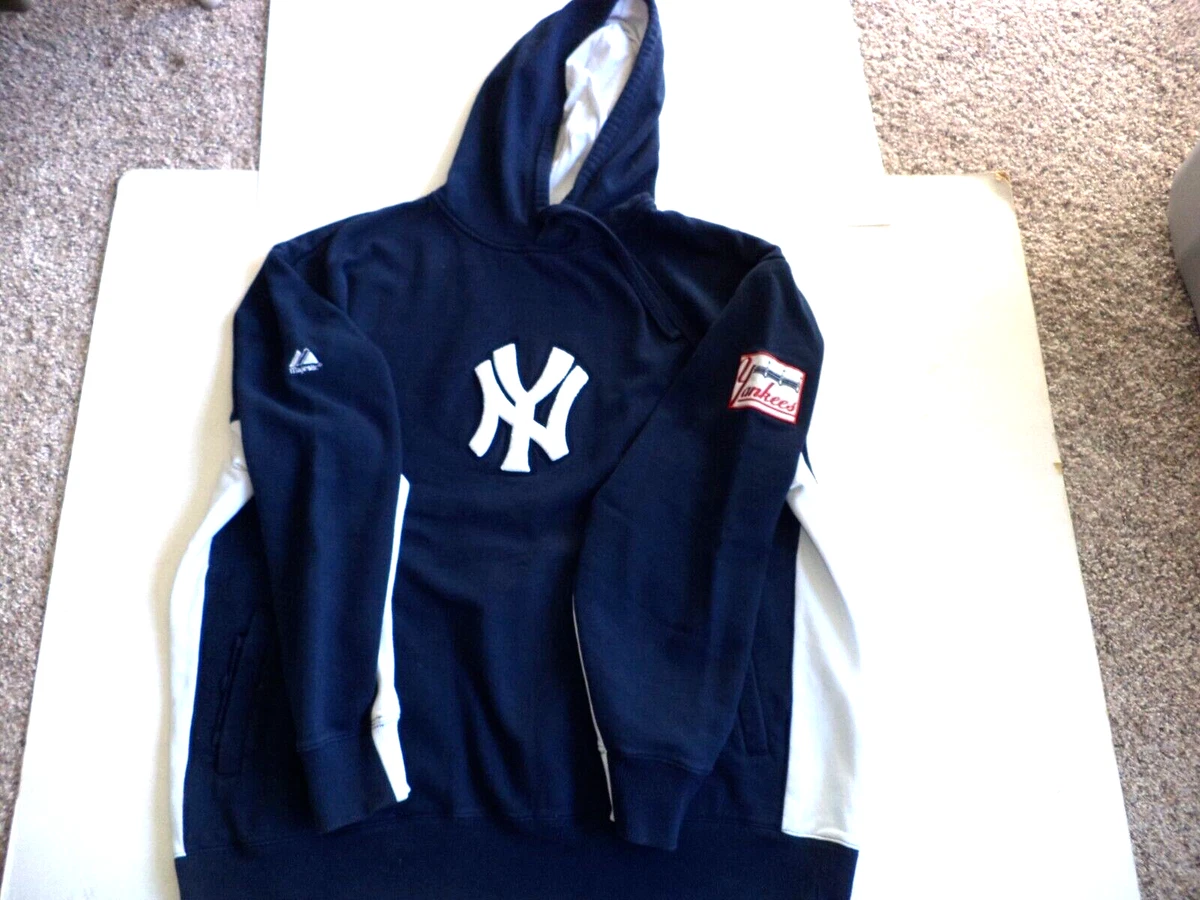 Majestic shop yankees hoodie