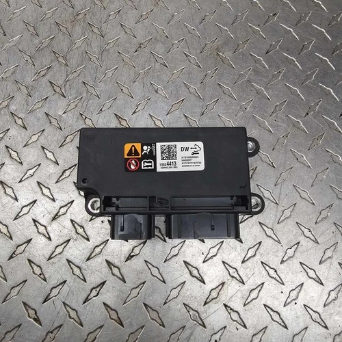 OEM 2022 CHEVY TRAILBLAZER RESTRAINT DIAGNOSTIC COMPUTER MODULE UNIT 13534413