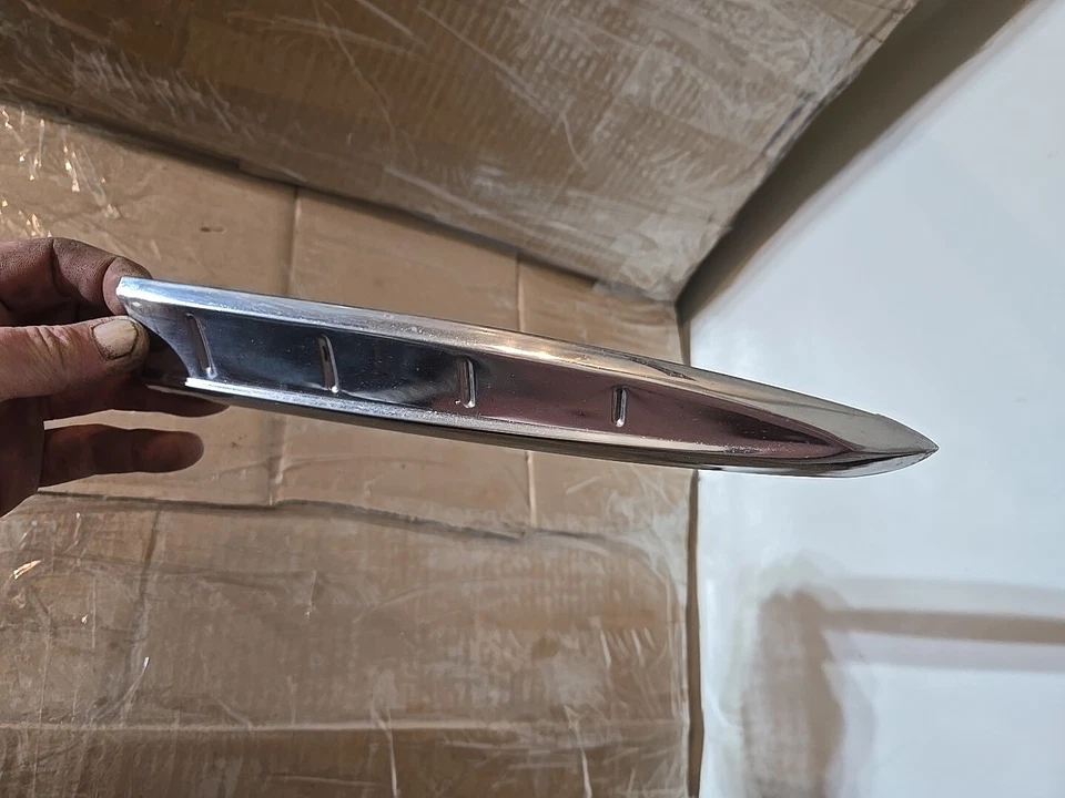 Dodge DeSoto 1960 MOPAR 2 puertas cuarto panel moldura punta lanza  Foto 4 de 4