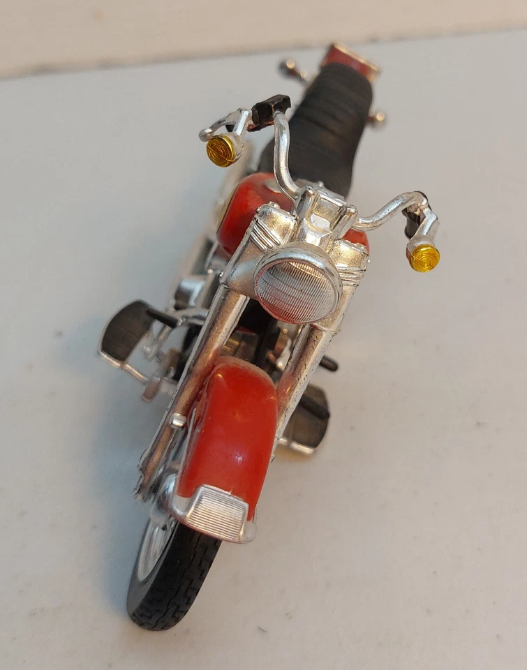 Maisto Harley Davidson Diecast Motorcycle 1:18 - orange - Image 4 of 4