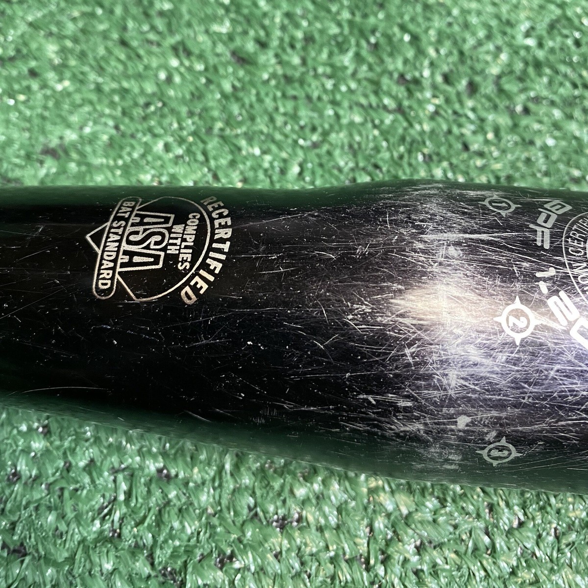 Bat De Softball DeMarini 30 Oz - Double Paroi, Modèle C405