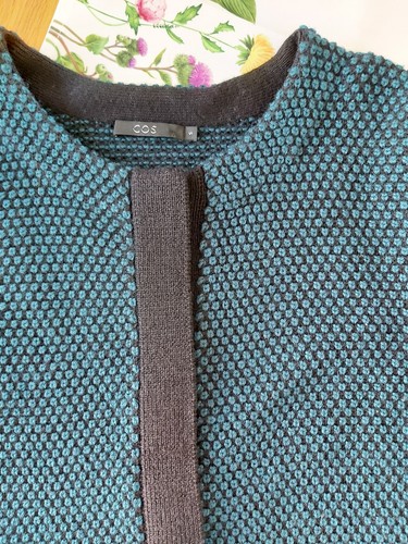 COS Damenstrickjacke Cardigan Wolle Gr. S schwarz-gruen gebr. w.Neu - Bild 2 von 5