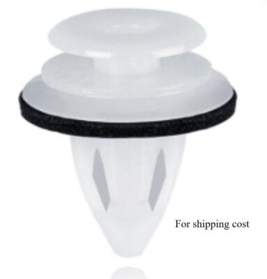 1Pc Used Trim Panel Retainer Clip