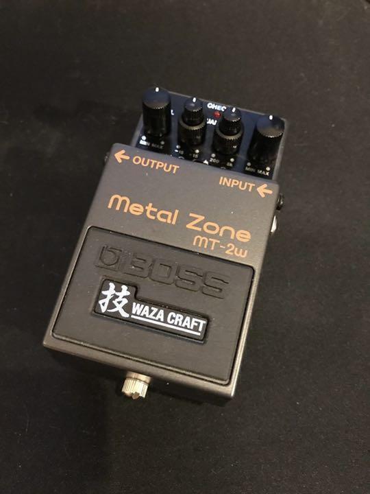 Boss MT-2W Waza Craft Metal Zone Guitar Effect Pedal Tested