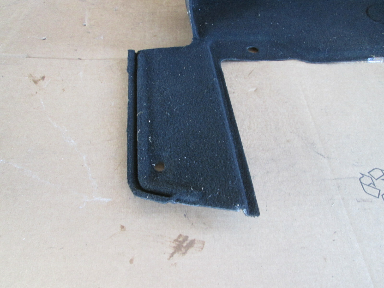 Ferrari California - Rear Trunk Tank Carpet # 82850700
