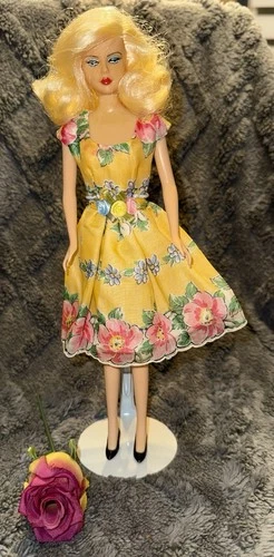 Hankie Couture Barbie Yellow Floral Dress Removable Clothes Vintage
