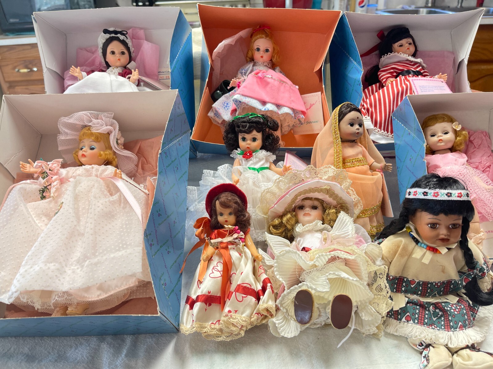 Selling collection of Madam Alexander Dolls