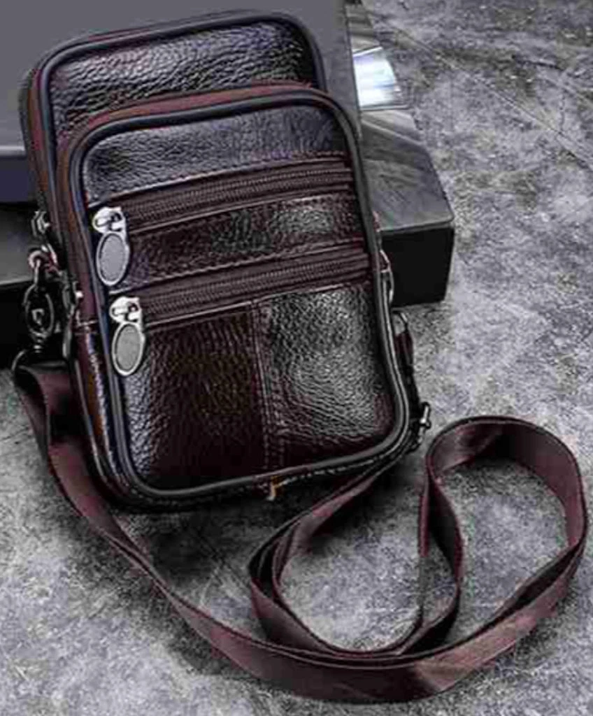 Petit Sac Main ou Sacoche homme Cuir v ritable avec bandouli re
