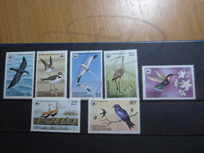 BEAUX TIMBRES DE GRENADE-GRENADINES N° 255 - 261 -NEUFS SANS CHARNIERE - OISEAUX - Photo 1/1