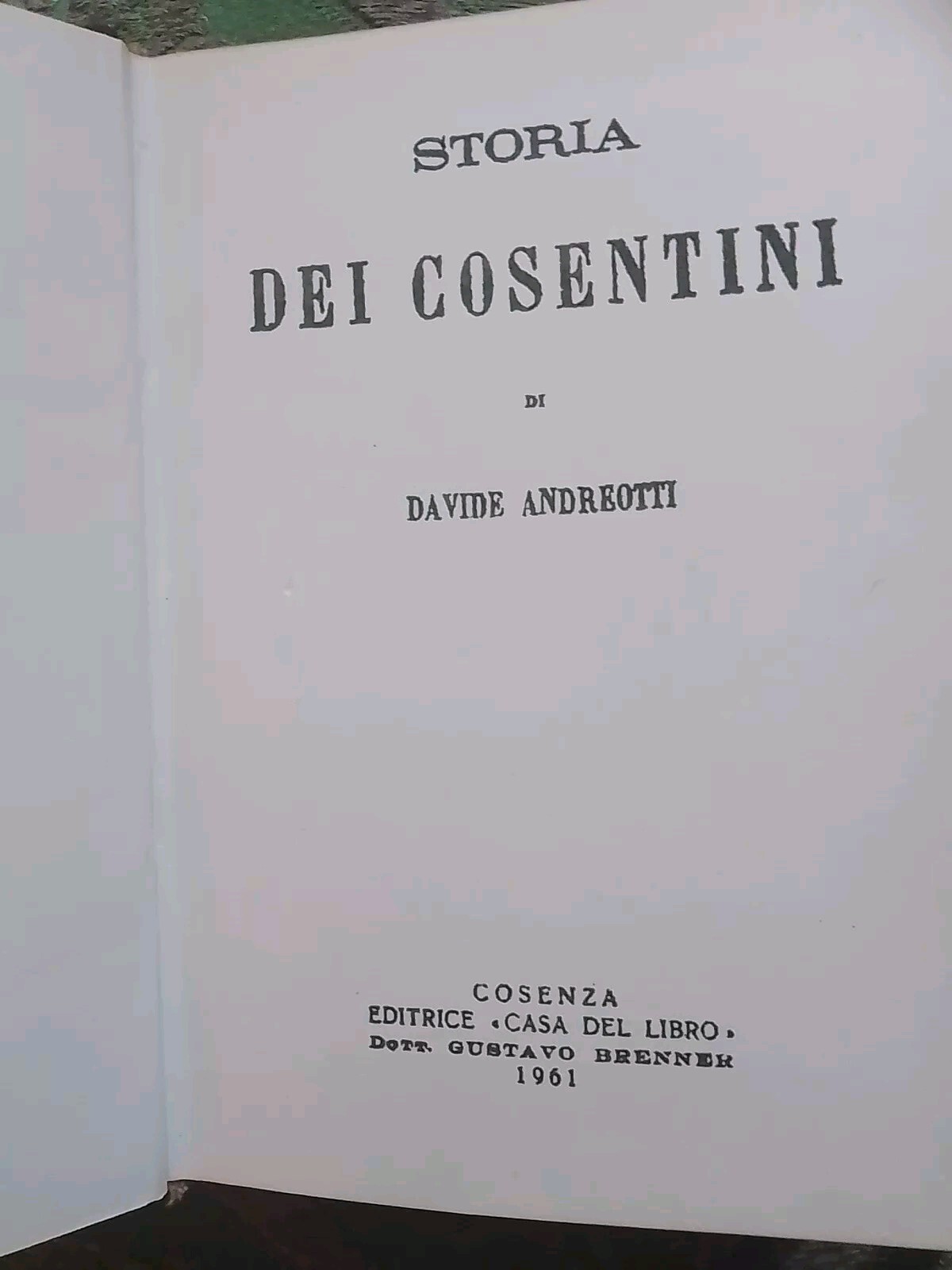 Foto 1 di 5