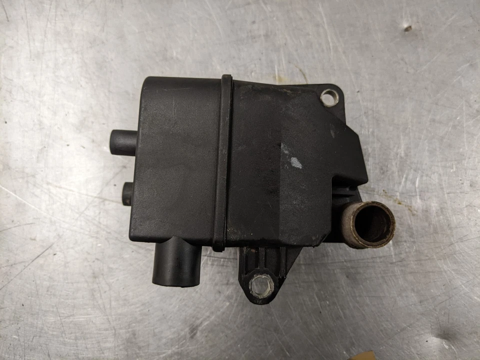 Separador de aceite de motor para 03-07 Volvo XC90 2.5 8692211 Foto 2 de 4